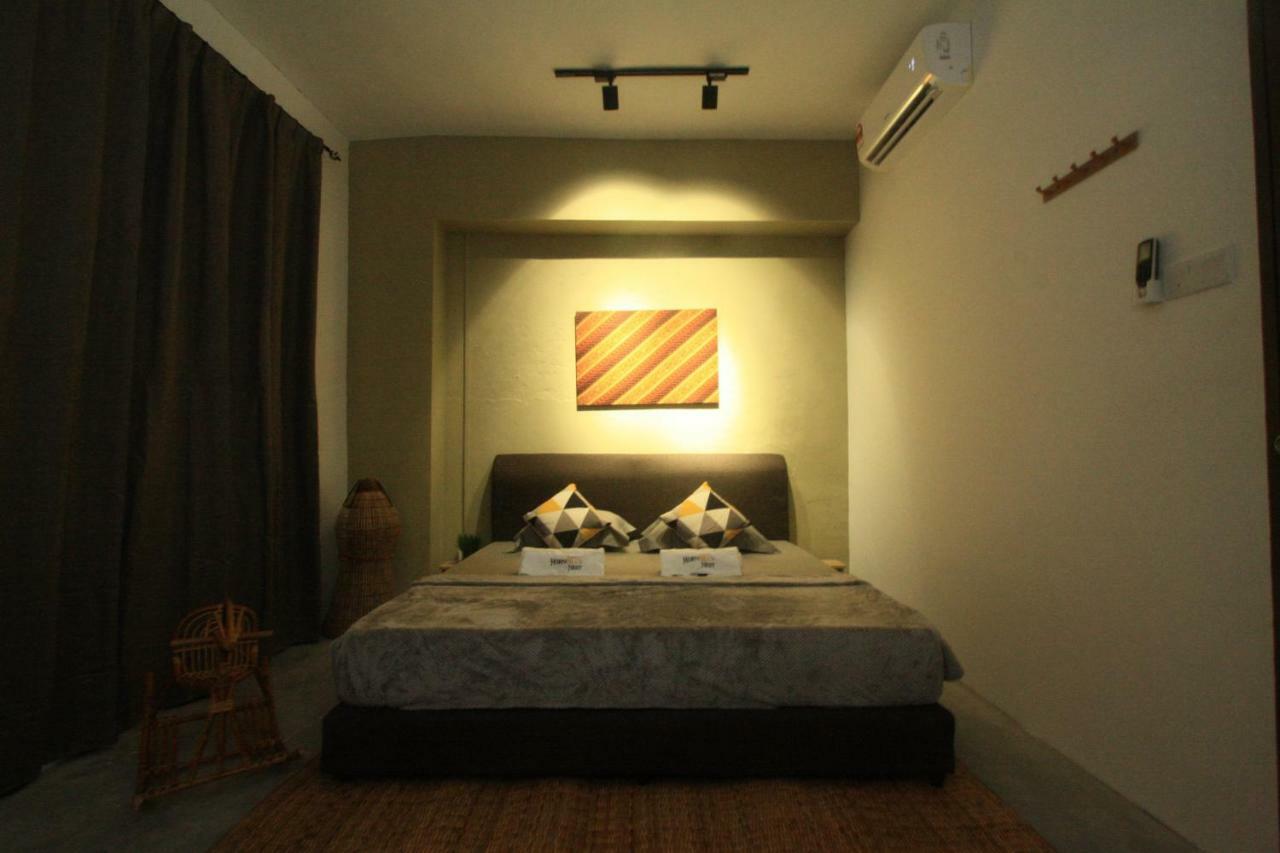 Hornbill'S Nest Kuching Hostel Exterior photo
