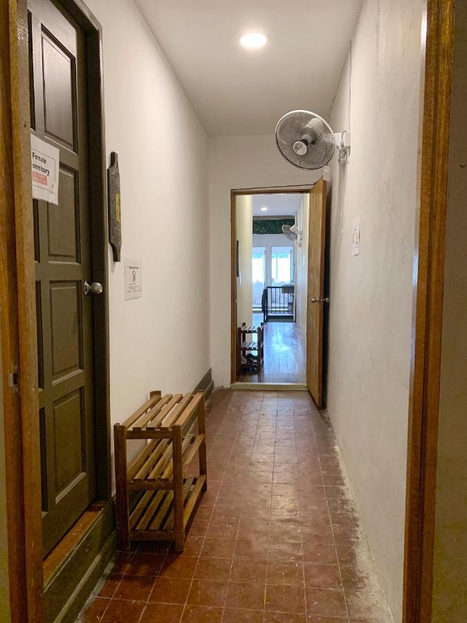 Hornbill'S Nest Kuching Hostel Exterior photo