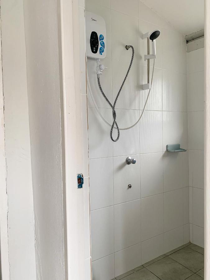 Hornbill'S Nest Kuching Hostel Exterior photo